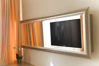 Отель Euro Hotel Grivita Бухарест Двухместный номер с 2 отдельными кроватями и индивидуальным трансфером от/до аэропорта (в 1 сторону)-5